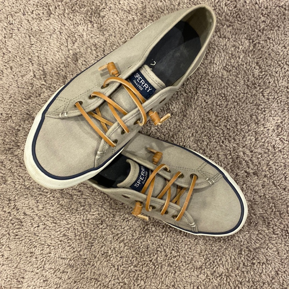 Sperry Topsidder slip ons